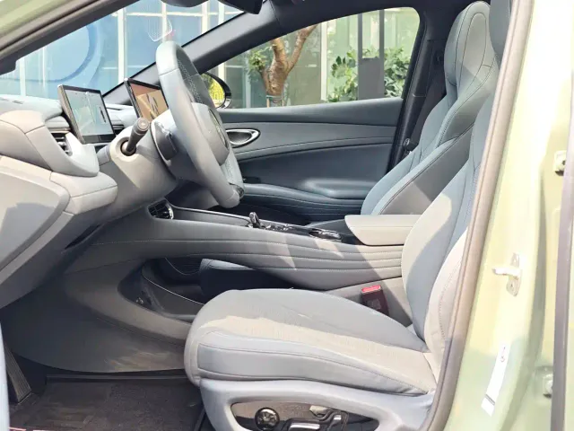 BYD Seal 06 GT — Фото автомобиля 8