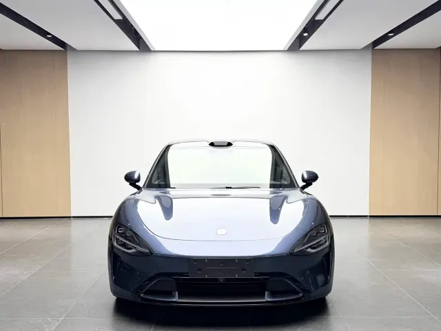 Xiaomi SU7 — Фото автомобиля 2