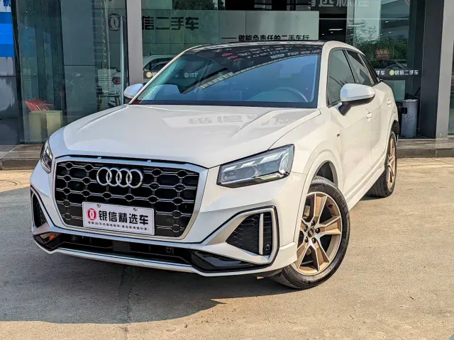 Audi Q2L — Фото автомобиля 2
