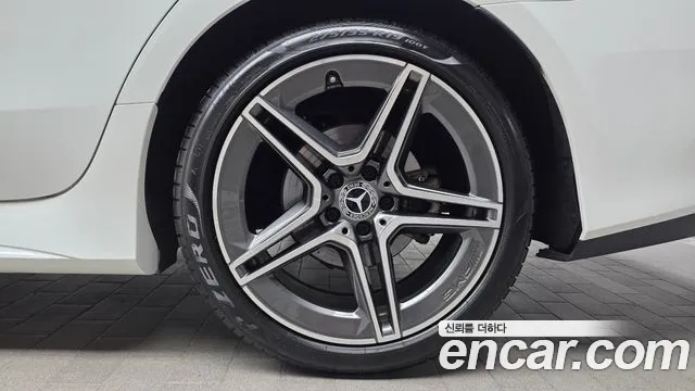 Mercedes-Benz CLS-Class — Фото автомобиля 21