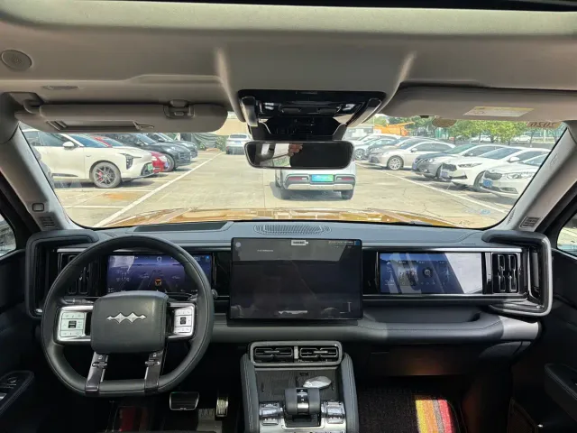 BYD FangChengBao Leopard 5 — Фото автомобиля 14