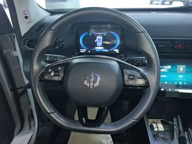 Leapmotor T03 — Фото автомобиля 10