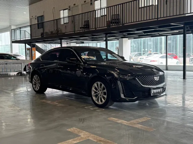 Cadillac CT5 — Фото автомобиля 3