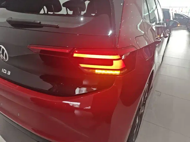 Volkswagen ID.3 — Фото автомобиля 7