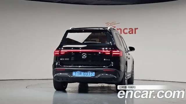 Mercedes-Benz EQB X243 — Фото автомобиля 4