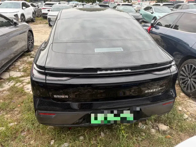 Geely Galaxy Xingyao 8 — Фото автомобиля 11