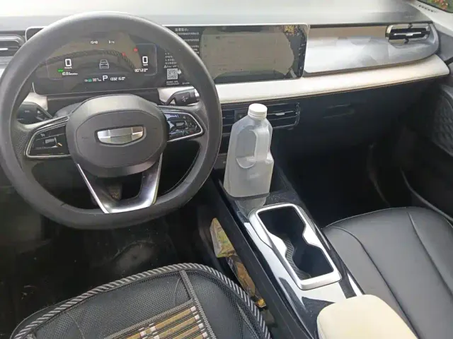 Geely Geometry E Firefly — Фото автомобиля 12
