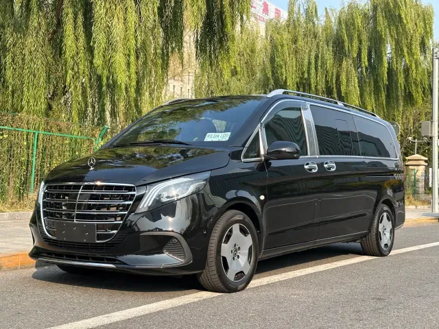 Фотография автомобиля — Mercedes-Benz Vito