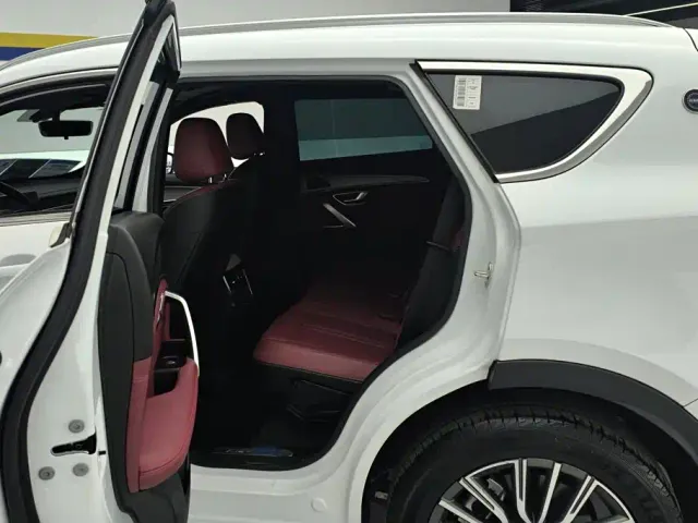 Jetour X70 Plus — Фото автомобиля 11