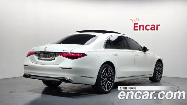 Mercedes-Benz S-Class — Фото автомобиля 2