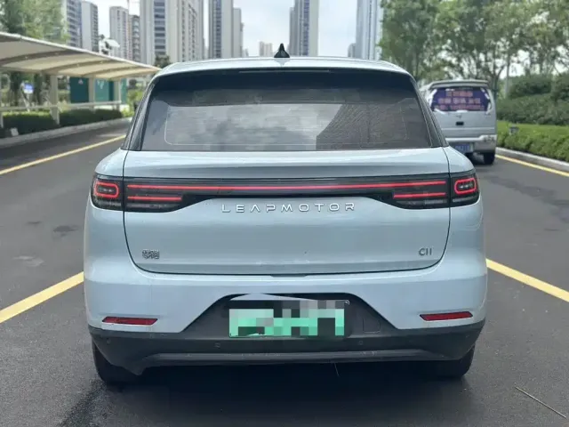 Leapmotor Leapmotor C11 2024 Extended Range 300 Premium Edition — Фото автомобиля 5