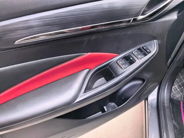 Changan Oushang X5 — Фото автомобиля 10