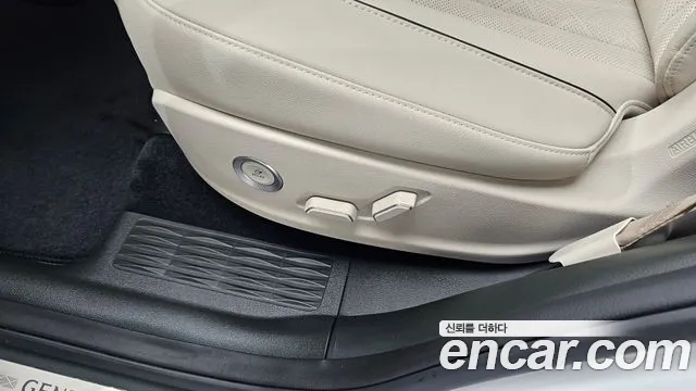 Genesis GV80 — Фото автомобиля 28