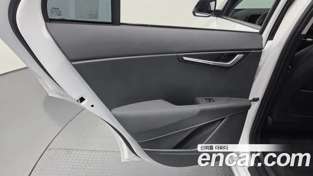 Kia Niro New — Фото автомобиля 14