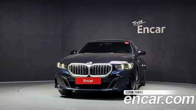 BMW 5-Series 5 серия (G60) 523d M Sport — Фото автомобиля 3