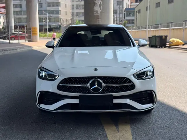 Mercedes-Benz C-Class — Фото автомобиля 3