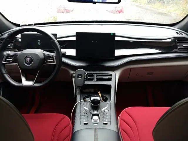 BYD Qin PLUS — Фото автомобиля 11