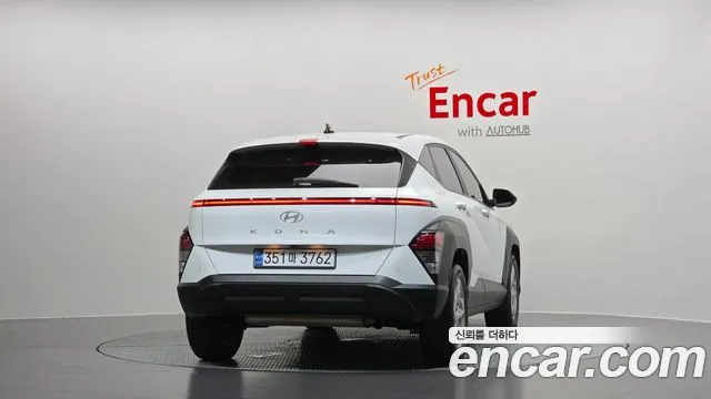 Hyundai Kona Kona (SX2) Бензин 1.6 турбо 2WD — Фото автомобиля 4