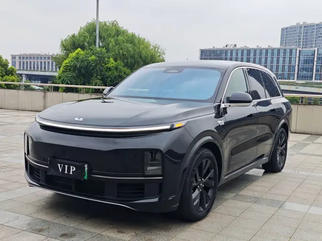 Фотография автомобиля — Li Auto L8