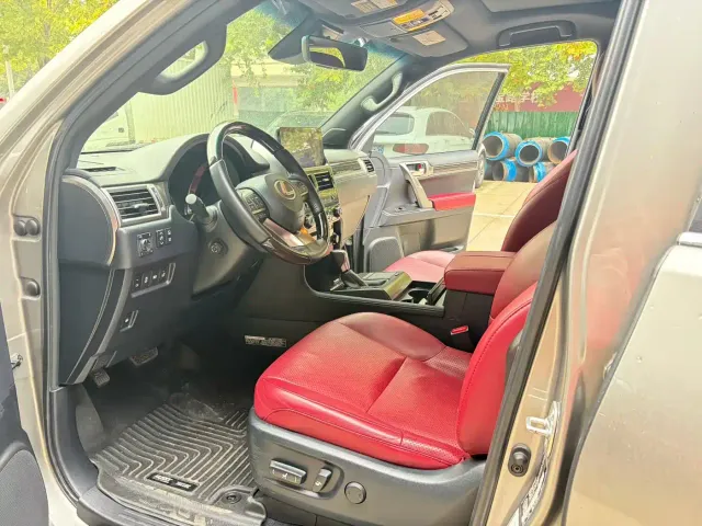 Lexus GX — Фото автомобиля 3