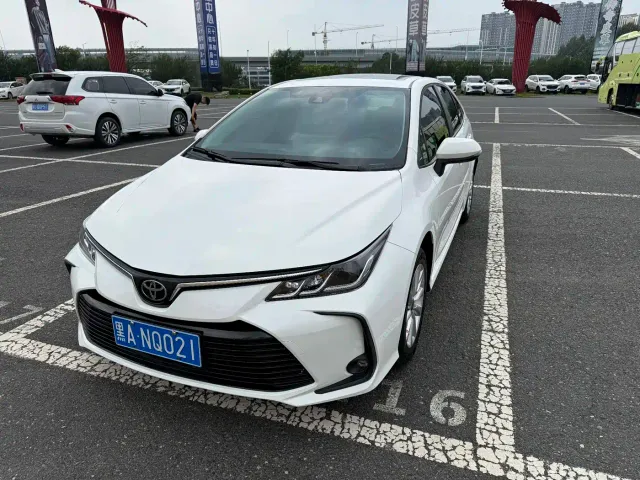 Фотография автомобиля — Toyota Corolla