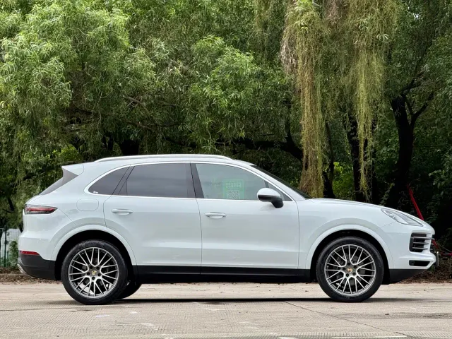 Porsche Cayenne 2018 Cayenne 3.0T — Фото автомобиля 19