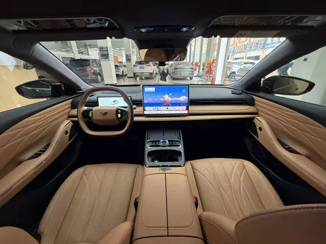 Geely Galaxy Xingyao 8 — Фото автомобиля 5