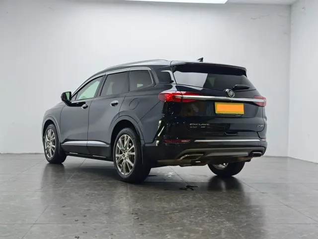 Buick Enclave — Фото автомобиля 4
