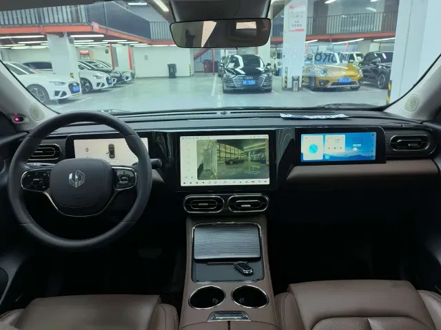 Leapmotor C11 — Фото автомобиля 7