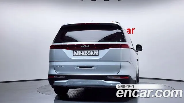 Kia Canival Carnival 4 поколение Дизель 11 мест Prestige — Фото автомобиля 4