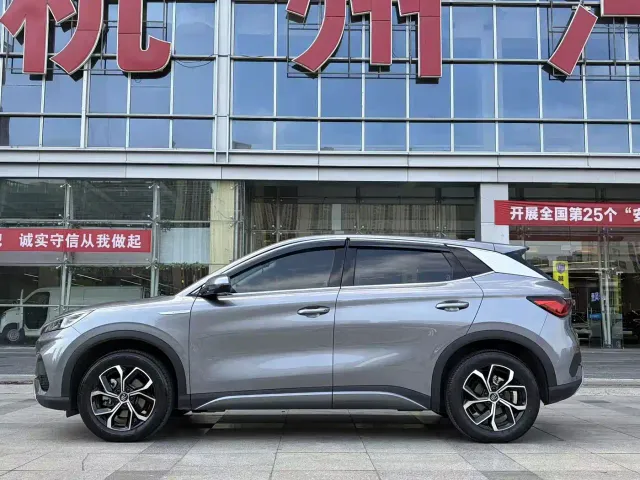 BYD Yuan PLUS — Фото автомобиля 5