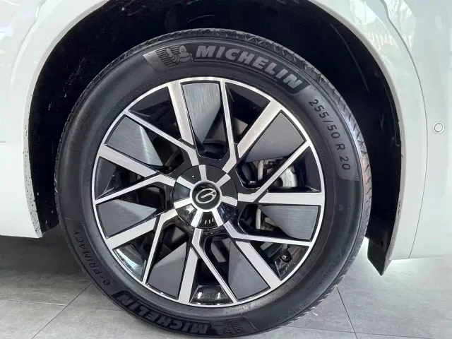 GAC Trumpchi Xiangwang S9 — Фото автомобиля 9