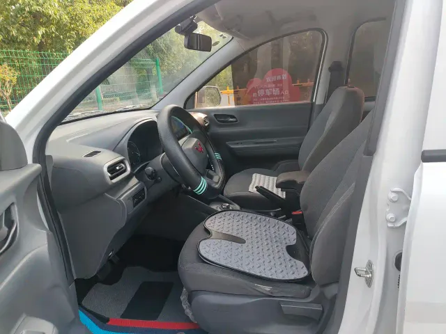 Wuling Hongguang — Фото автомобиля 4