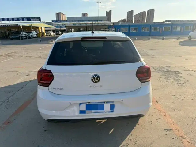 Volkswagen Polo — Фото автомобиля 7