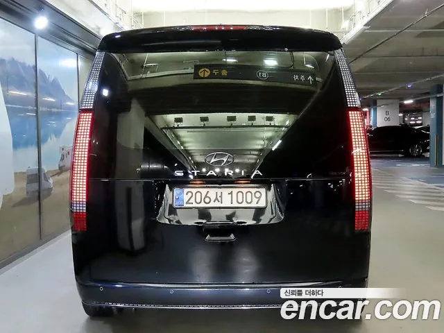 Hyundai Staria Staria — Фото автомобиля 5