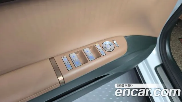 Hyundai Grandeur GN7 — Фото автомобиля 28