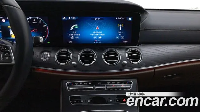 Mercedes-Benz E-Class W213 — Фото автомобиля 16