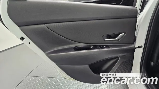 Hyundai Avante — Фото автомобиля 14