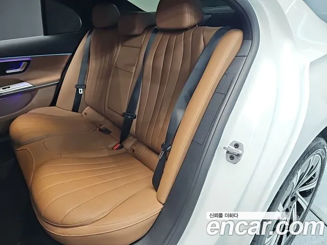 Mercedes-Benz E-Class W214 — Фото автомобиля 18