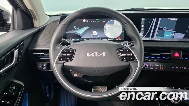 Kia EV6 — Фото автомобиля 10