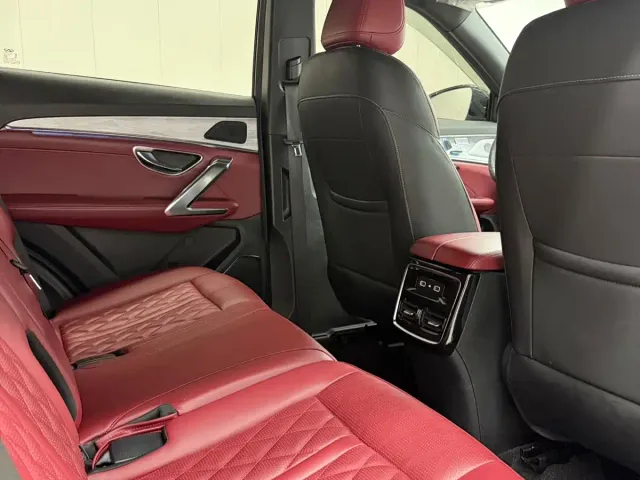 Jetour X70 Plus — Фото автомобиля 9