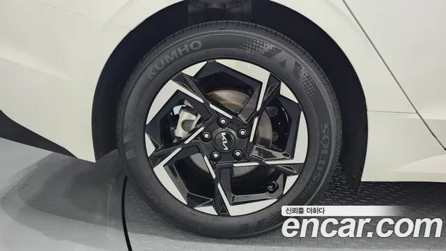 Kia K5 Новый K5 3 поколение 2.0 LPi(Для проката) — Фото автомобиля 5