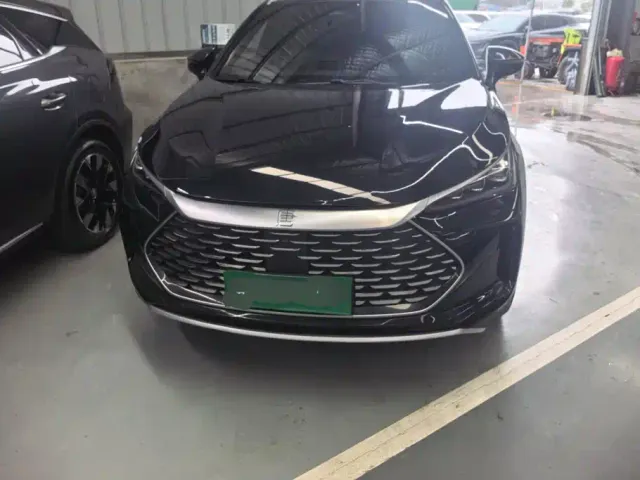 BYD Tang — Фото автомобиля 2