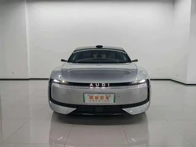 Audi E5 Sportback — Фото автомобиля 2