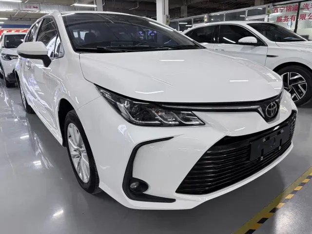 Toyota Corolla — Фото автомобиля 3