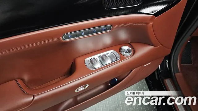Genesis G90 Бензин 3.5 турбо AWD — Фото автомобиля 28