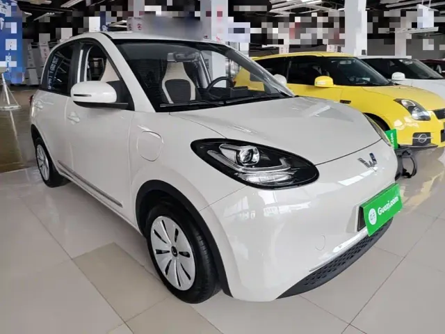 Wuling Bingo — Фото автомобиля 3