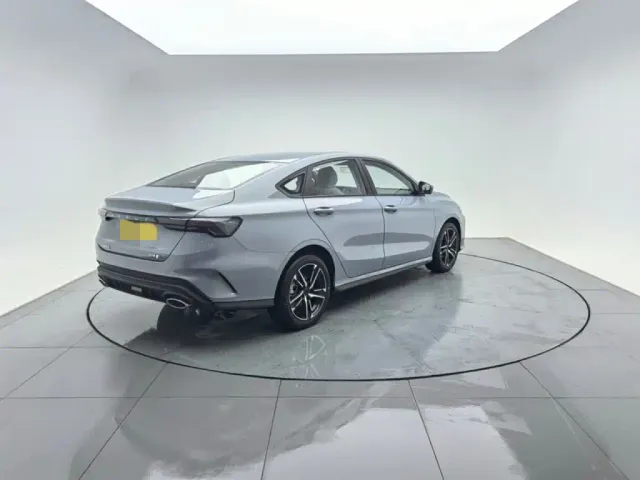Geely Binrui — Фото автомобиля 6