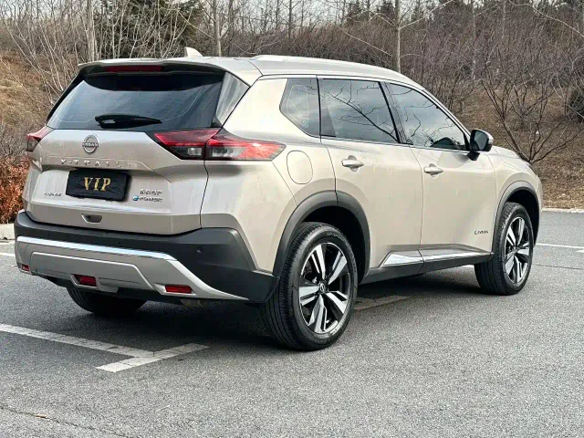 Nissan X-Trail — Фото автомобиля 4