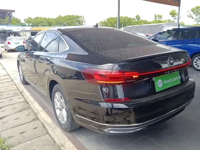 Volkswagen Passat — Фото автомобиля 4